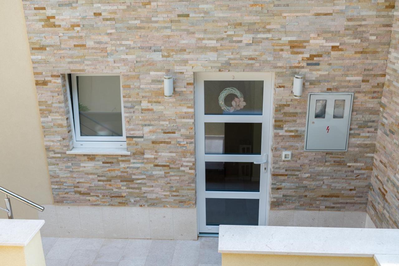 Amore Apatmani Celina Exterior photo