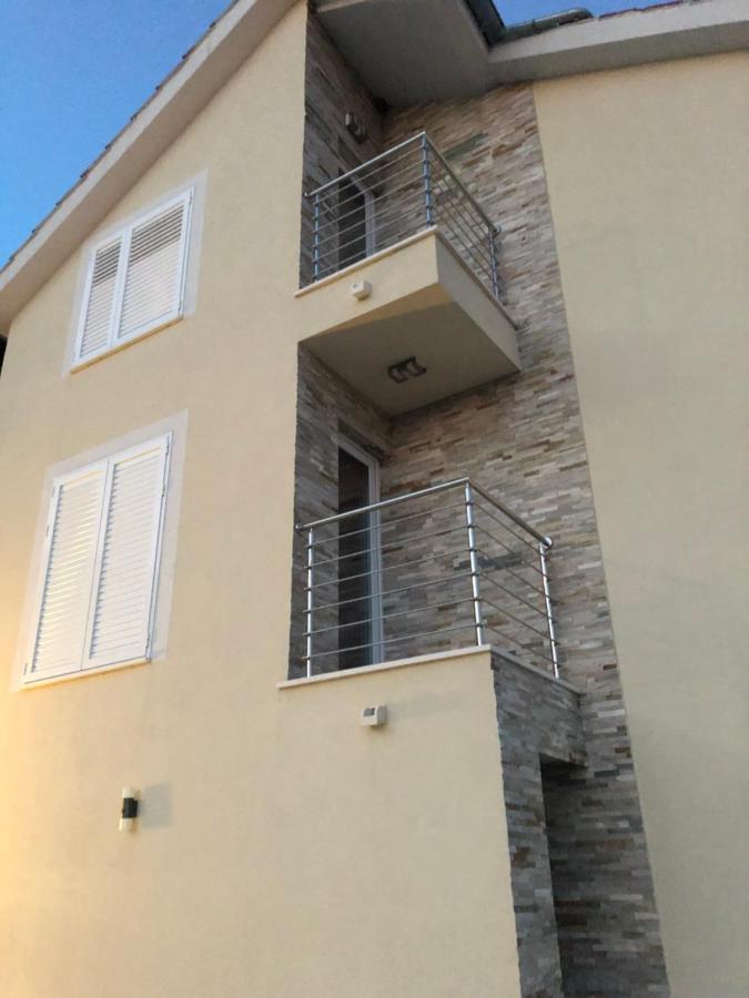 Amore Apatmani Celina Exterior photo